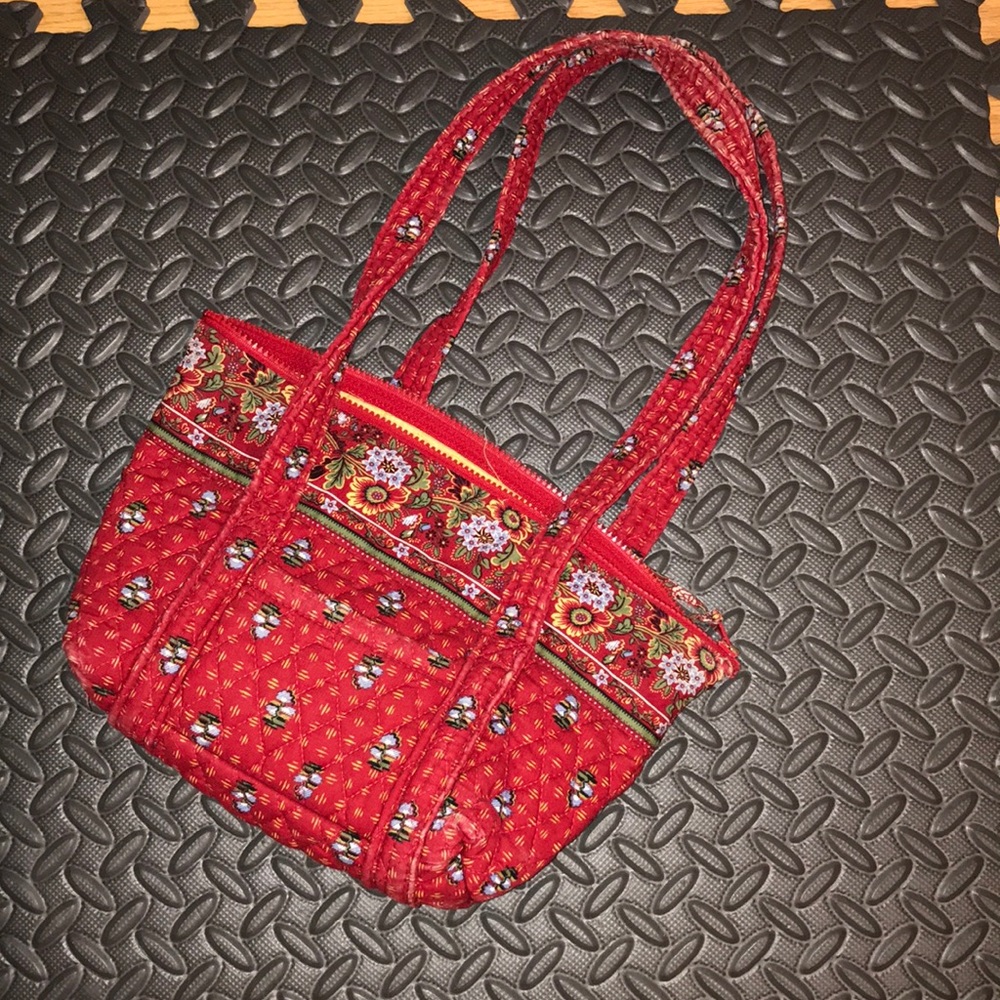 Vera Bradley shoulder bag never used